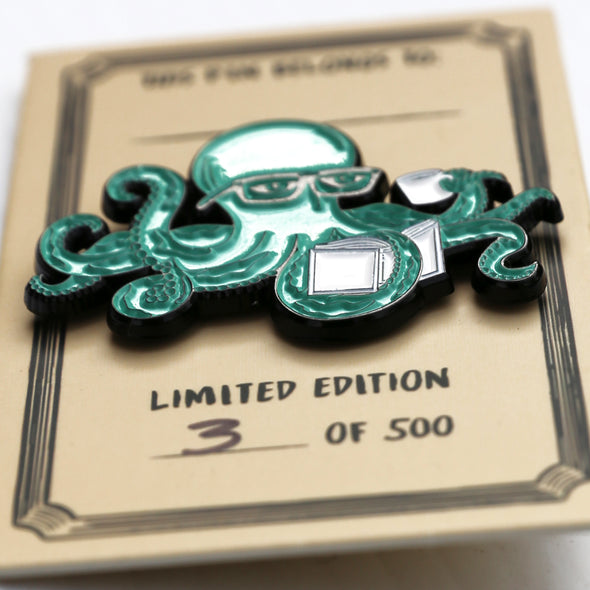 BOOKTOPUS Enamel Pin