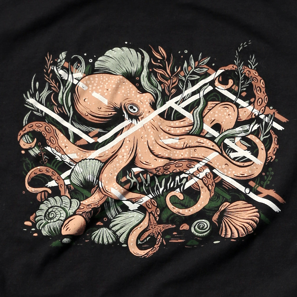 GARDEN Women's Tee BLACK