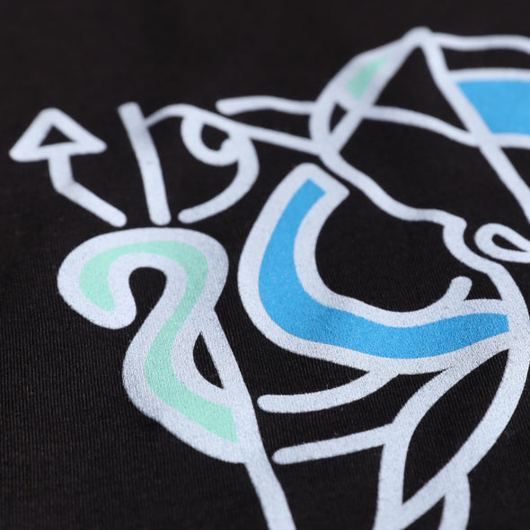 ABSTRACT Tee Black